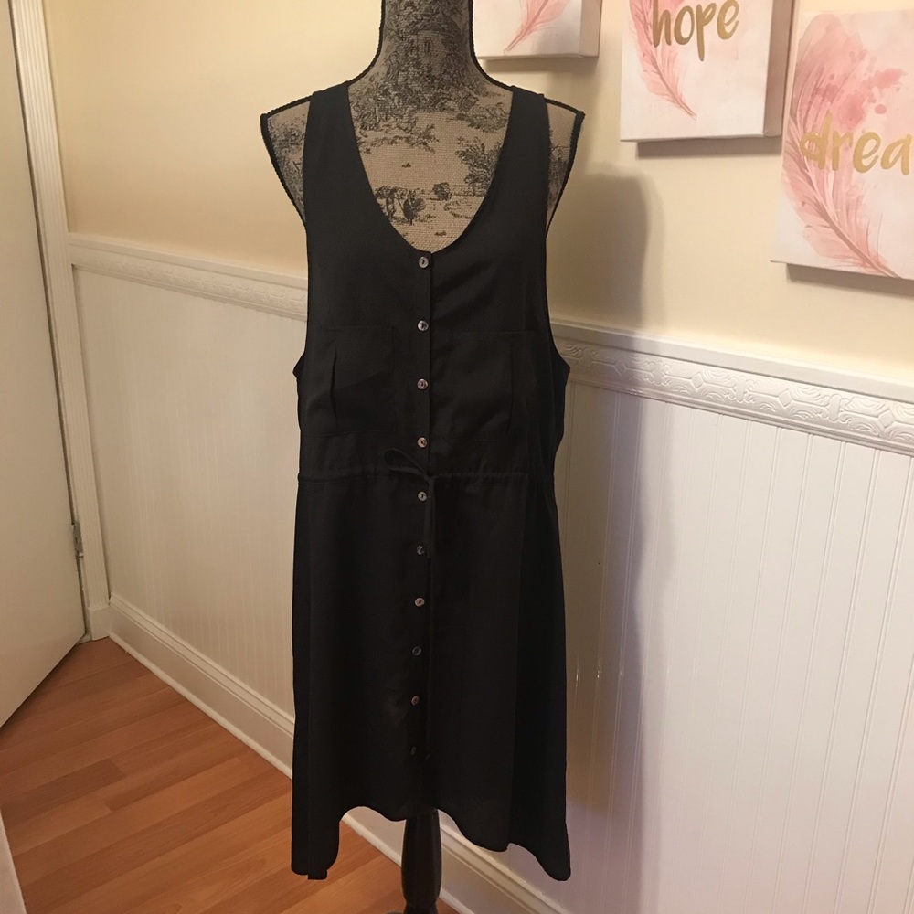 🌺 NWOT  Leyendecker dress